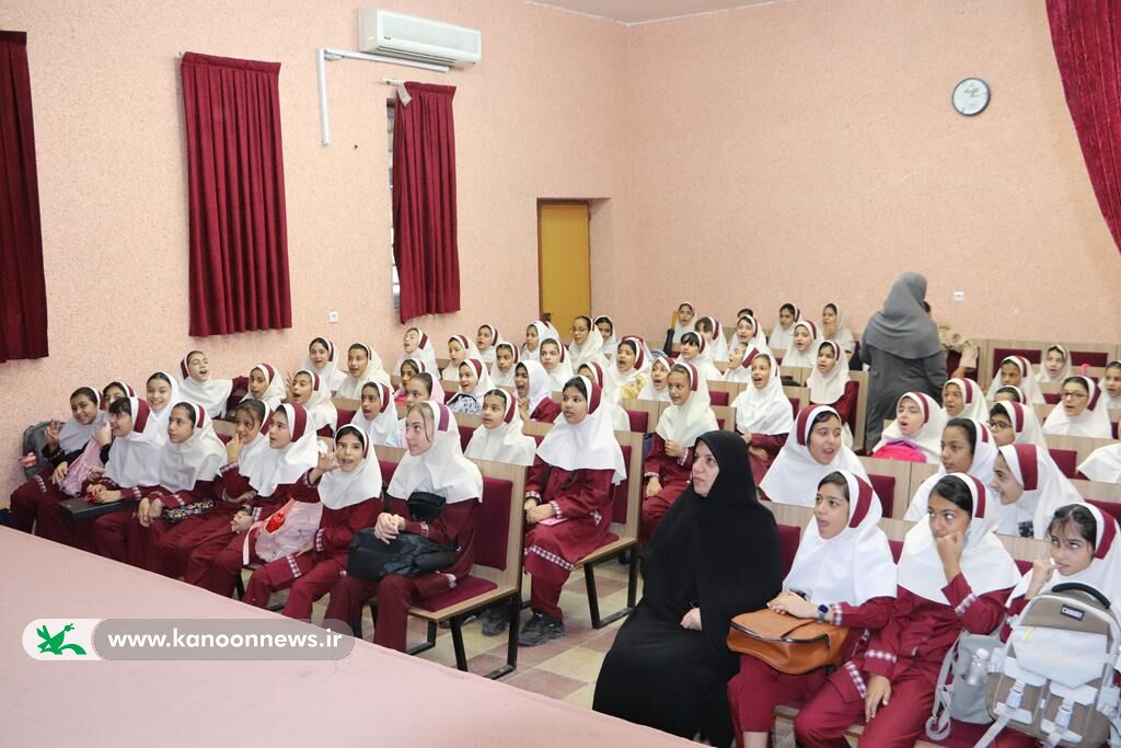 خاطرهگویی رزمندهی دفاع مقدس و کارگاه نقاشی در کانون گنبدکاووس