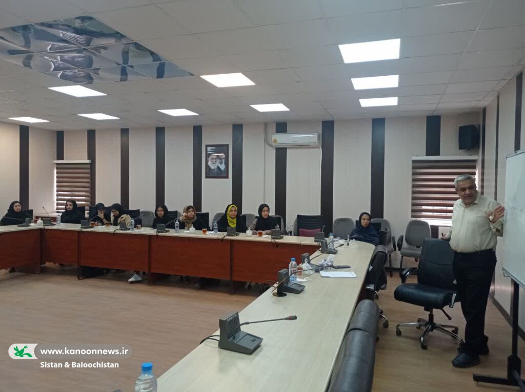 نقد داستان؛ موضوع سی و هشتمین جلسه انجمن داستاننویسان نوجوان کانون سیستان و بلوچستان