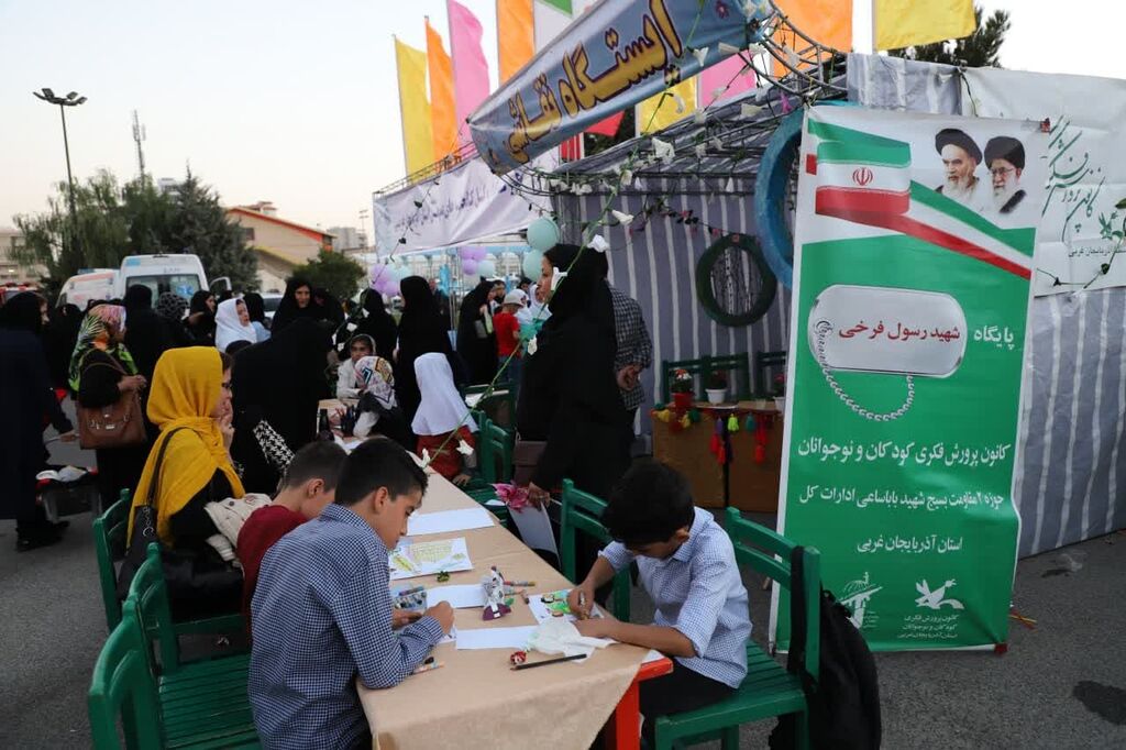 ویژهبرنامههای گرامیداشت هفته وحدت در مراکز کانون برگزار شد