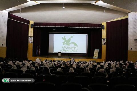 اکران فیلم یدو در گچساران به مناسبت هفته دفاع مقدس در آینه تصویر