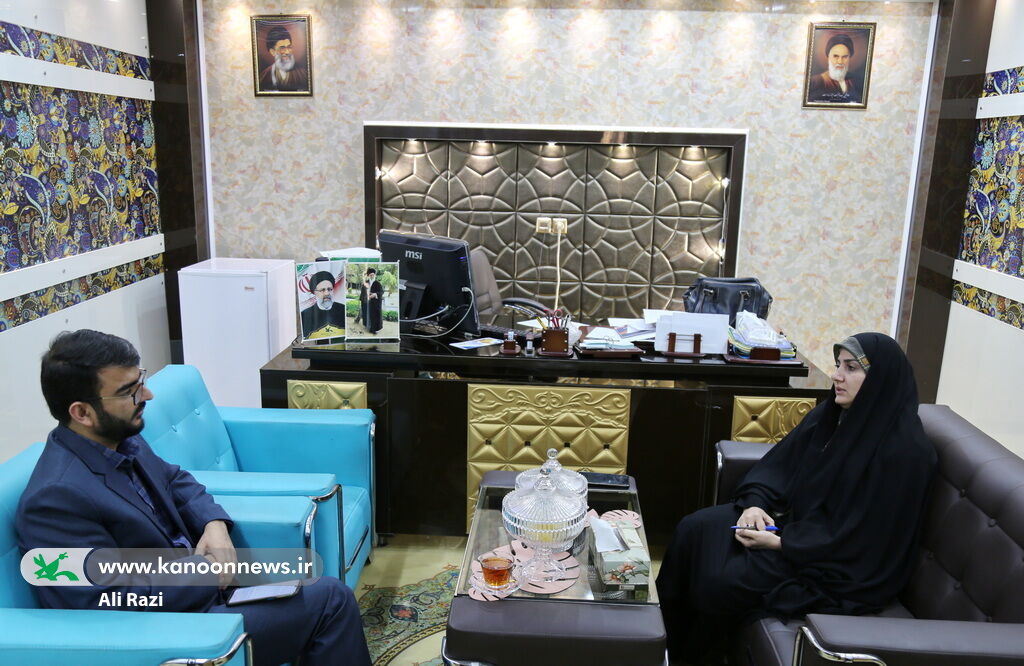 مدیرکل کانون استان بوشهر با رئیس حوزه هنری دیدار کرد مدیرکل کانون استان بوشهر با رئیس حوزه هنری استان دیدار کرد