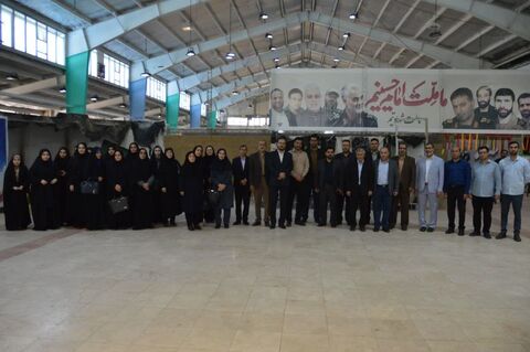 سومین آلبوم تصویری بازدید همکاران ستادی شورای هماهنگی فعالیت‌های آموزش و پرورش از نمایشگاه 《آسمان اقتدار》در کرمانشاه