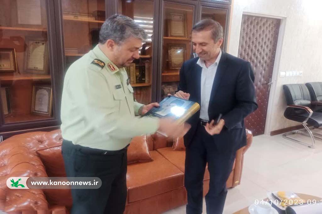 دیدار مدیرکل کانون با فرمانده نیروی انتظامی استان