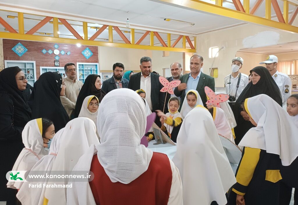 افتتاح نمایشگاه دست سازه‌های اعضا در مرکز فرهنگی‌هنری مجتمع زاهدان(سیستان و بلوچستان)