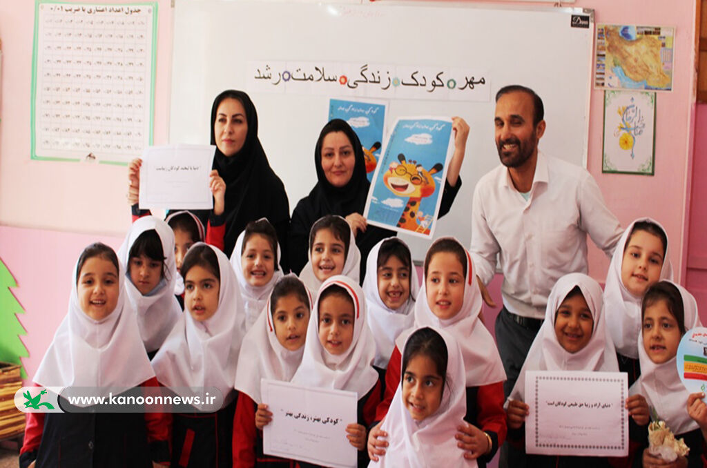 آشناسازی کودکان با خوراکهای مناسب فکری و جسمی / سفره سلامت در مدرسه شهید مطهری رودبارگستردهشد