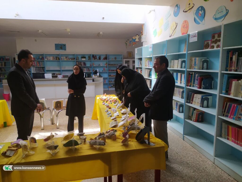 برگزاری نمایشگاه دست سازهها و آثار هنری اعضای مراکز کانون خراسان جنوبی