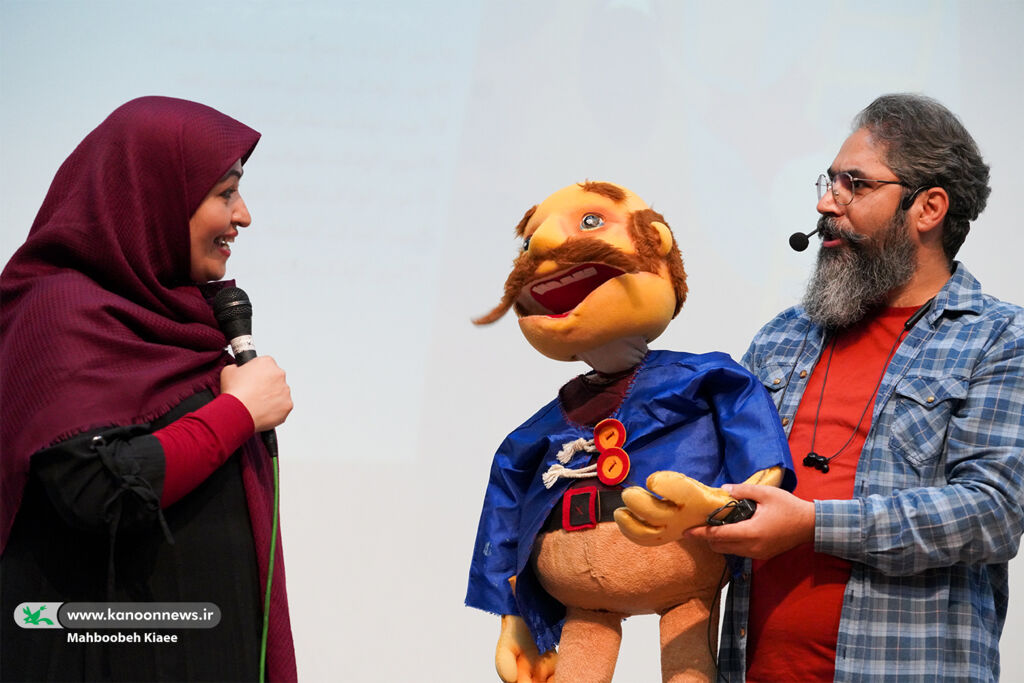 ۵۰۰ دانشآموز مهمان کانون شدند/ از حضور پرشور دانشآموزان تا حضور معاون استاندار و فرماندار در کانون