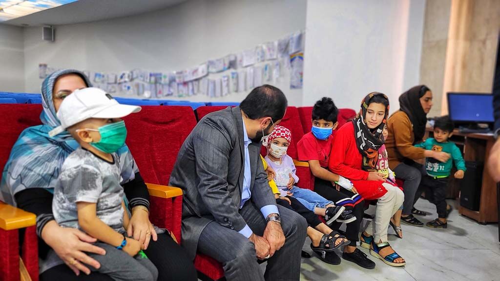 گرامی داشت هفتهی ملی و روز جهانی کودک در بیمارستان امام علی(ع) کرج