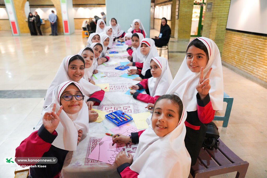 ۵۰۰ دانشآموز مهمان کانون شدند/ از حضور پرشور دانشآموزان تا حضور معاون استاندار و فرماندار در کانون