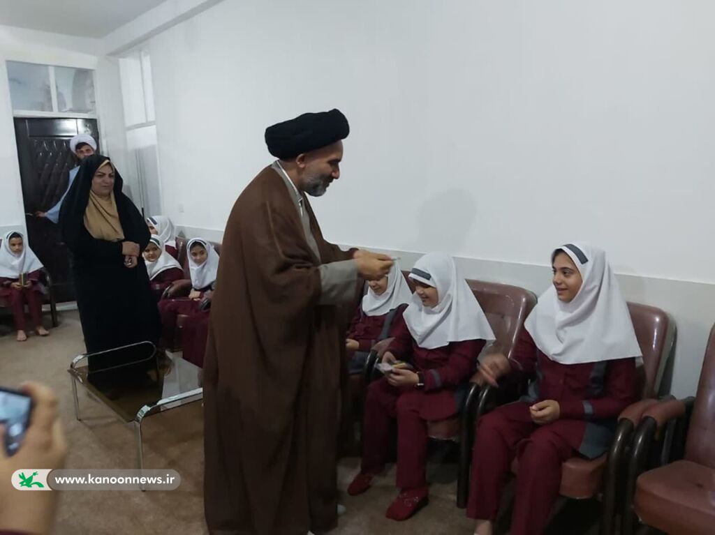 دیدار امامجمعه پلدختر لرستان با اعضا و مربیان کانون