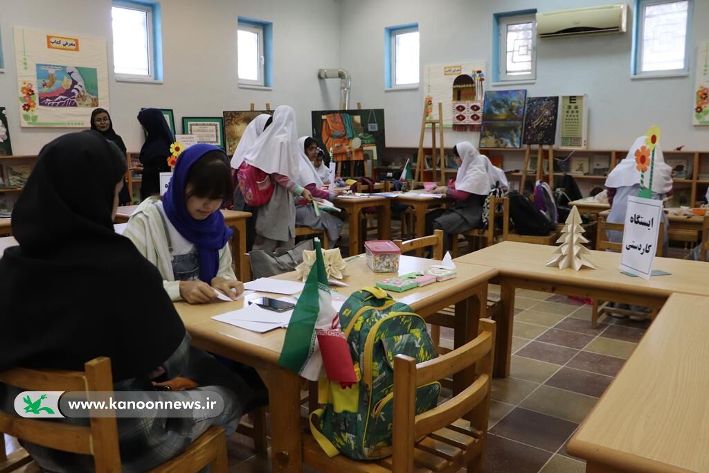 برپایی غرفه و کارگاههای فرهنگیهنری در آق قلا