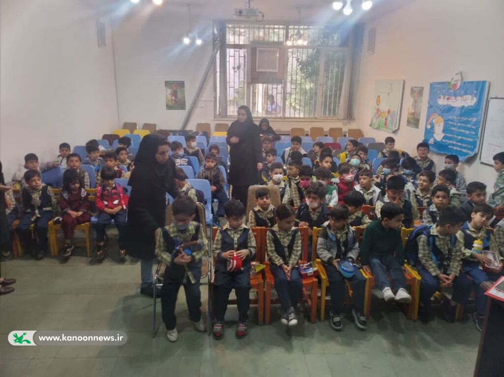 چهارمین روز هفته ملی کودک در مراکز کانون لرستان