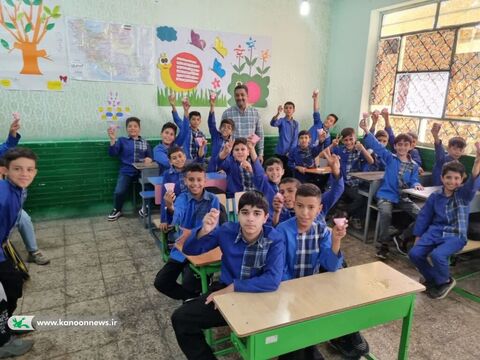 اعزام کتابخانه های سیار کانون خوزستان به روستای ابوذر غفاری از توابع شهرستان شوش