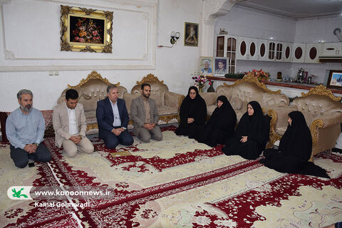 تجلیل از خانواده شهدای کودک شهرستان الشتر استان لرستان