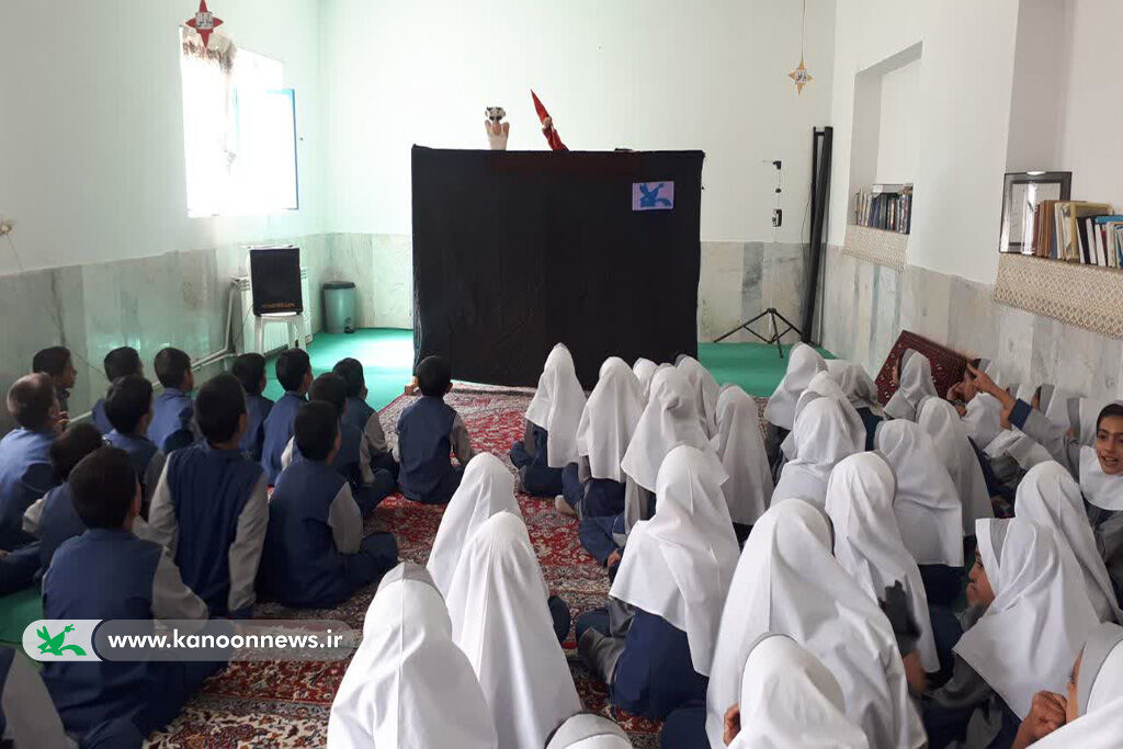 سفر کاروان پیک امید کانون سرخه به روستای مؤمنآباد