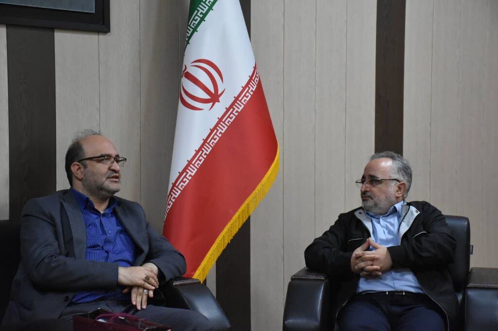 جلسه مشترک مدیران کل کانون و نهاد کتابخانه عمومی آذربایجان شرقی