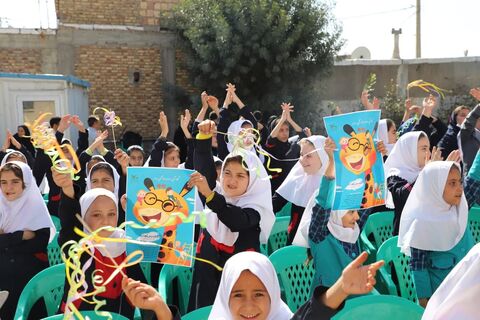 لحظات به یاد ماندنی در پنجمین روز هفته ملی کودک در دبستان آغچه قلعه ارومیه