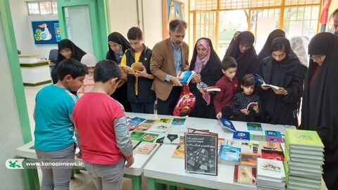 پویش کتابخوانی مرکز شماره 1 مشهد