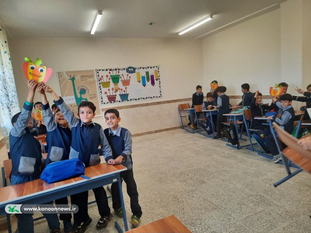 ویژه برنامههای هفته ملی کودک در مرکز گرماب کانون زنجان