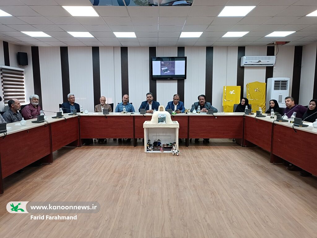 برگزاری آیین رونمایی از دفتر شعر«سرزمین کودکیها» در کانون سیستان و بلوچستان