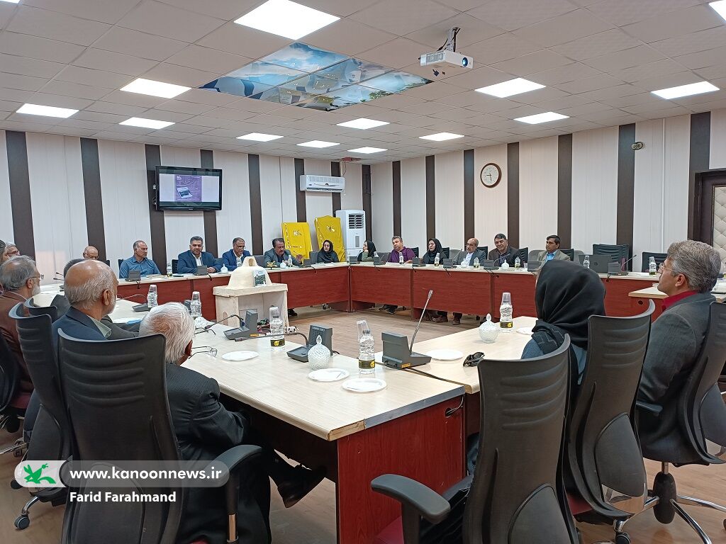 برگزاری آیین رونمایی از دفتر شعر«سرزمین کودکیها» در کانون سیستان و بلوچستان