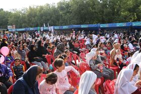 برپایی جشن بزرگ مردمی هفته ملی کودک در پارک ملت شهرکرد