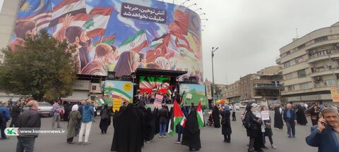 حضور تماشاخانه‌های سیار کانون در راهپیمایی حمایت از فلسطین