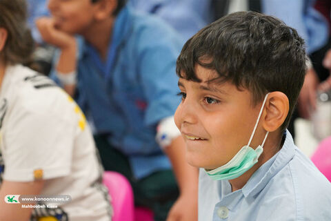 عیادت از کودکان بیمار بستری در بیمارستان شهید رجایی