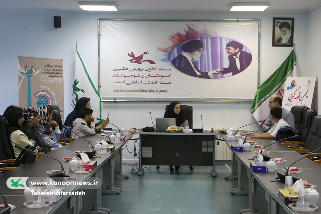 نشست تخصصی «بازآفرینی در قصهگویی» در کانون سمنان