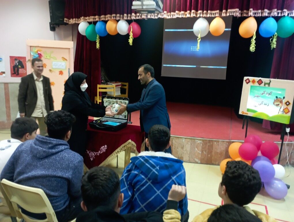 برگزاری ۱۸ نشست تخصصی با حضور خانوادهها در مراکز کانون آذربایجان شرقی