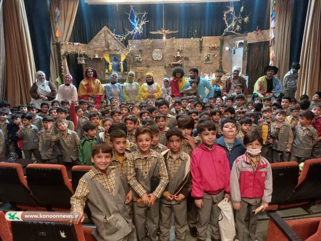 استقبال کودکان و نوجوانان از نمایش «شاهزاده خانم زشت»