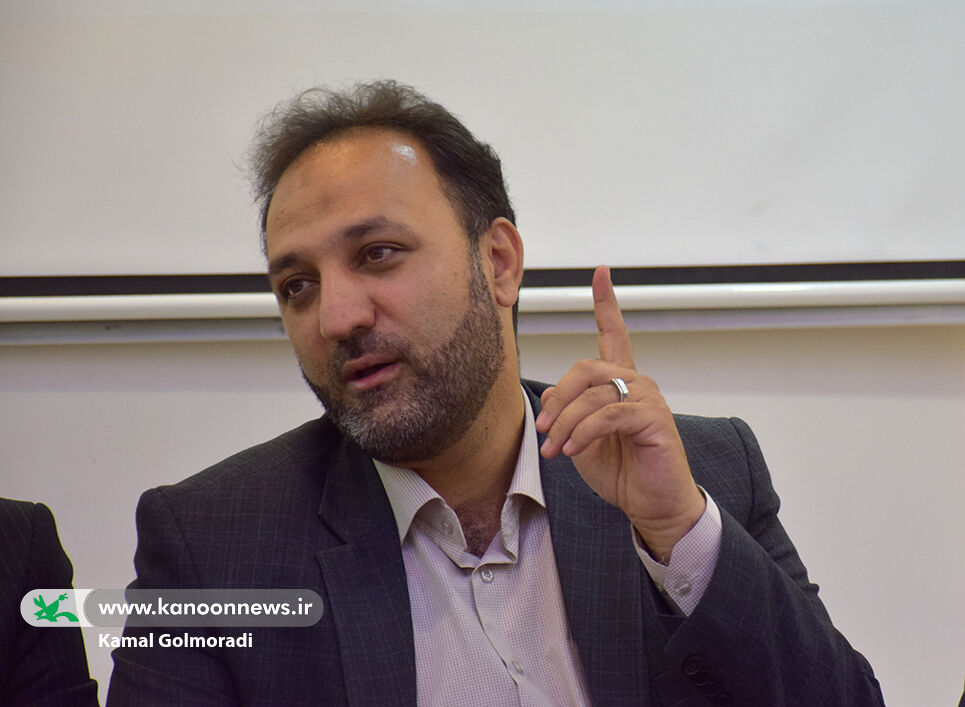 هنر و خلاقیت مانند آبشار در استان لرستان جاری است/ لرستان مهد استعدادهای بزرگ است