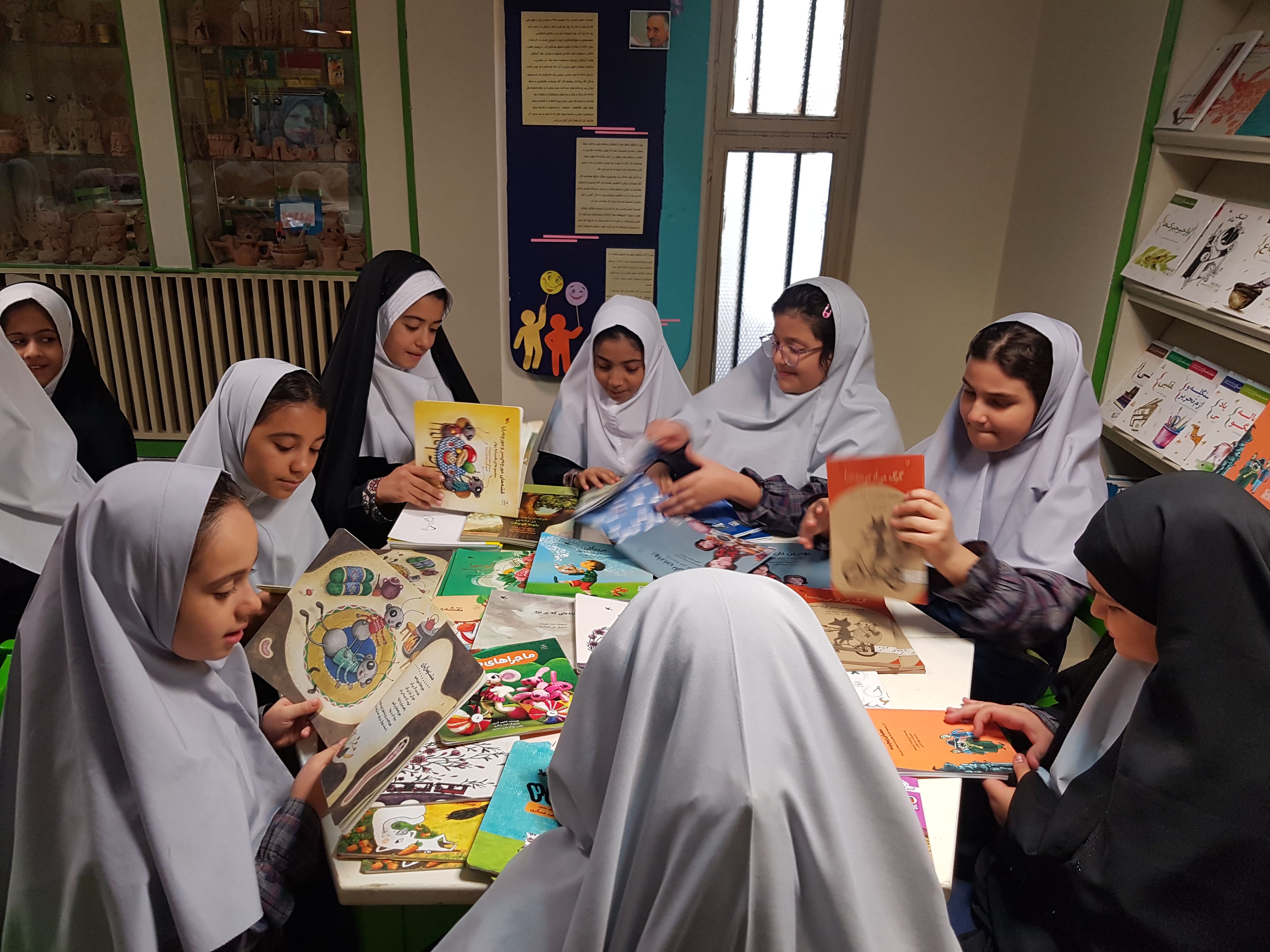 «قیچی که دنبال کار میگشت» در مرکز ۲۳ «بهار دوستی» را پیدا کرد