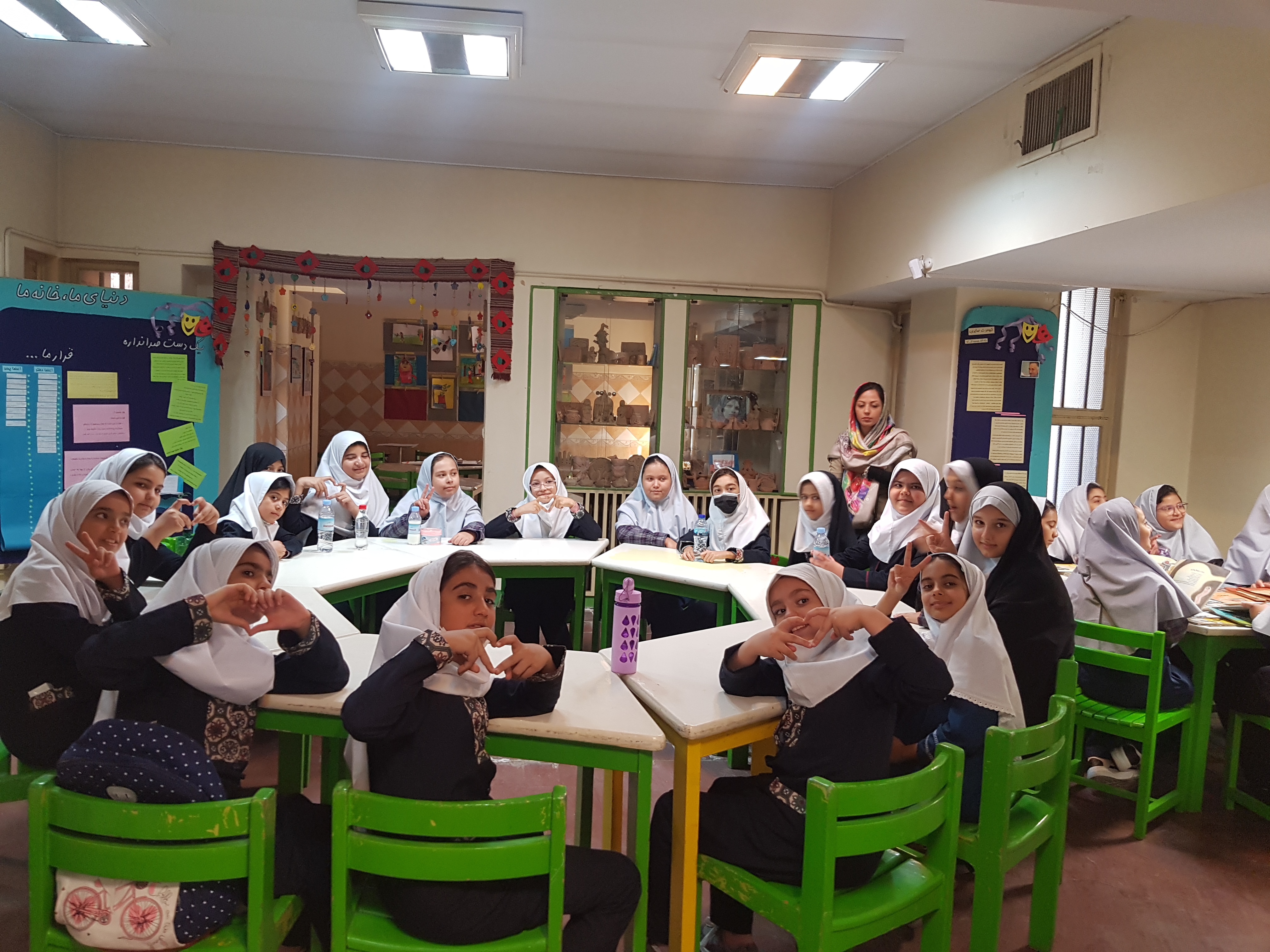 «قیچی که دنبال کار میگشت» در مرکز ۲۳ «بهار دوستی» را پیدا کرد