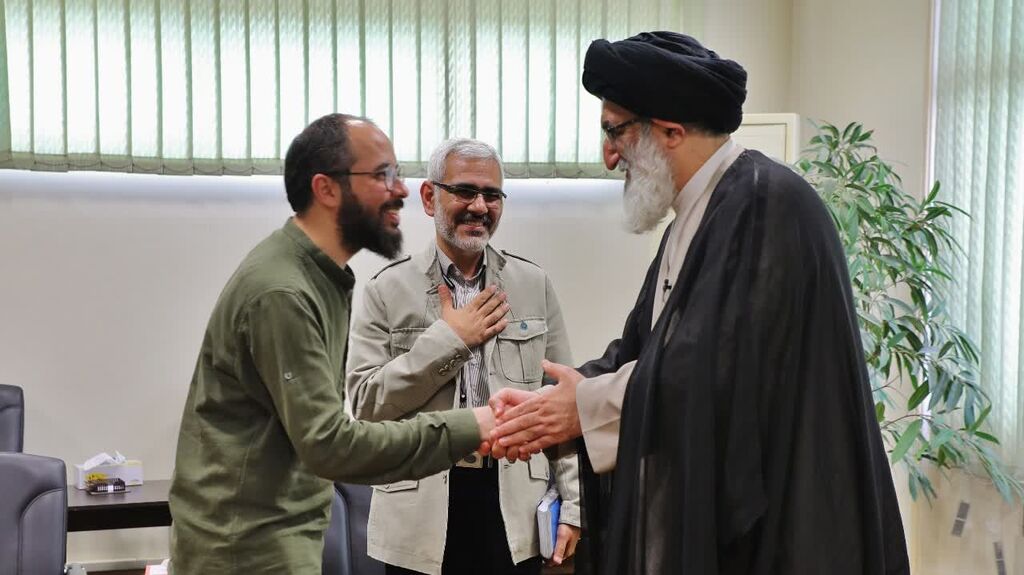 تجلیل رئیس سازمان ملی تعلیم و تربیت کودک از اهتمام ویژه آیتالله حسینی همدانی به امر کودک و تشکیل قرارگاه استانی کودک