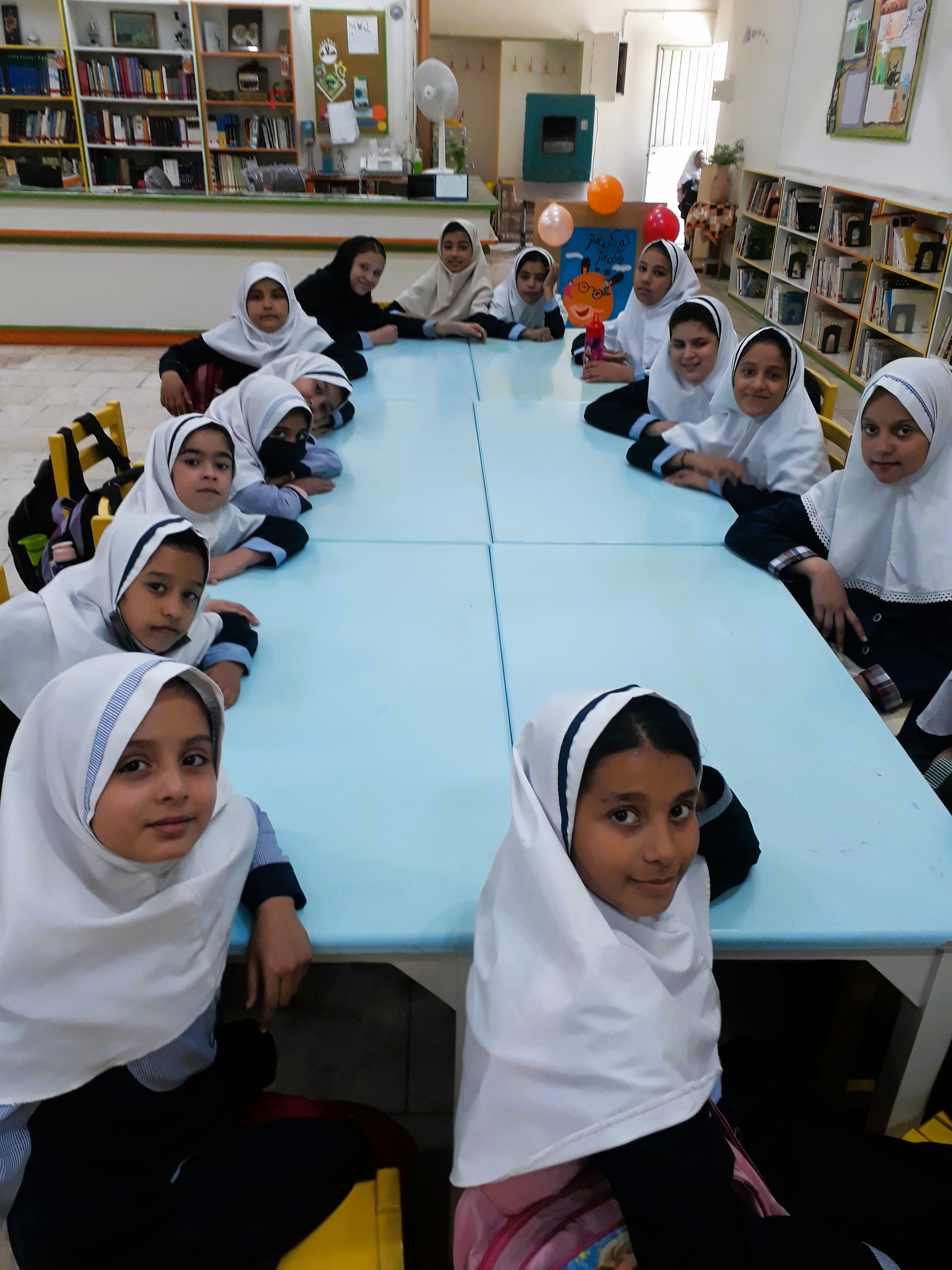 برای کودکان کار در هفته ملی کودک شادی آفرید