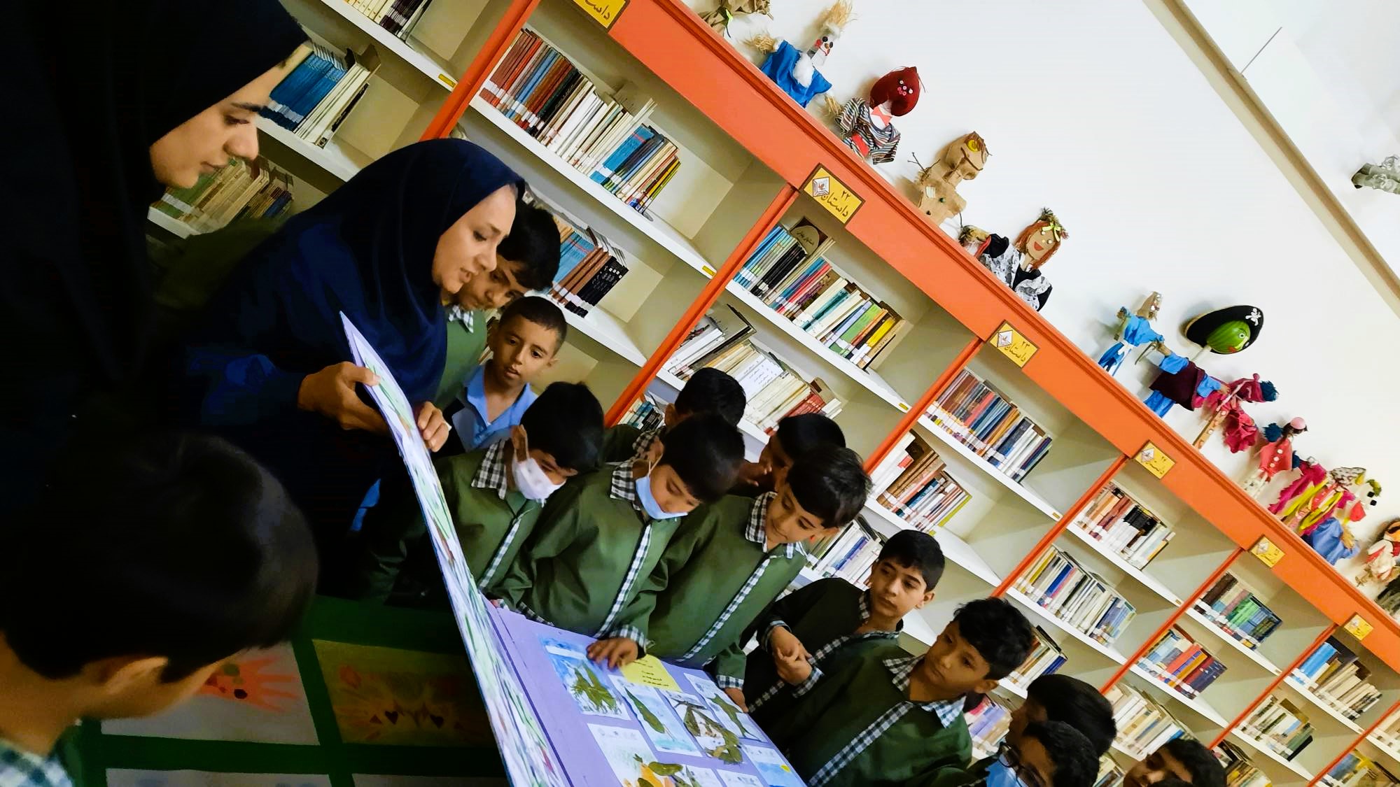 ۱۰۰۰ دانش آموز میهمان مرکز شماره ۳۰ شدند.