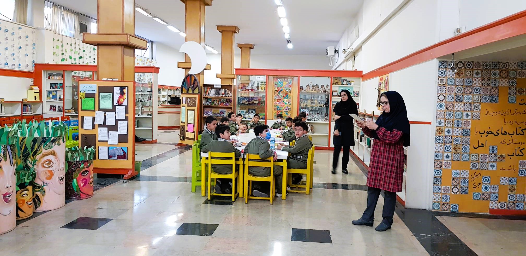 ۱۰۰۰ دانش آموز میهمان مرکز شماره ۳۰ شدند.