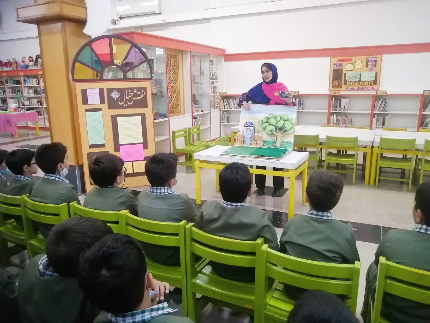 ۱۰۰۰ دانش آموز میهمان مرکز شماره ۳۰ شدند.