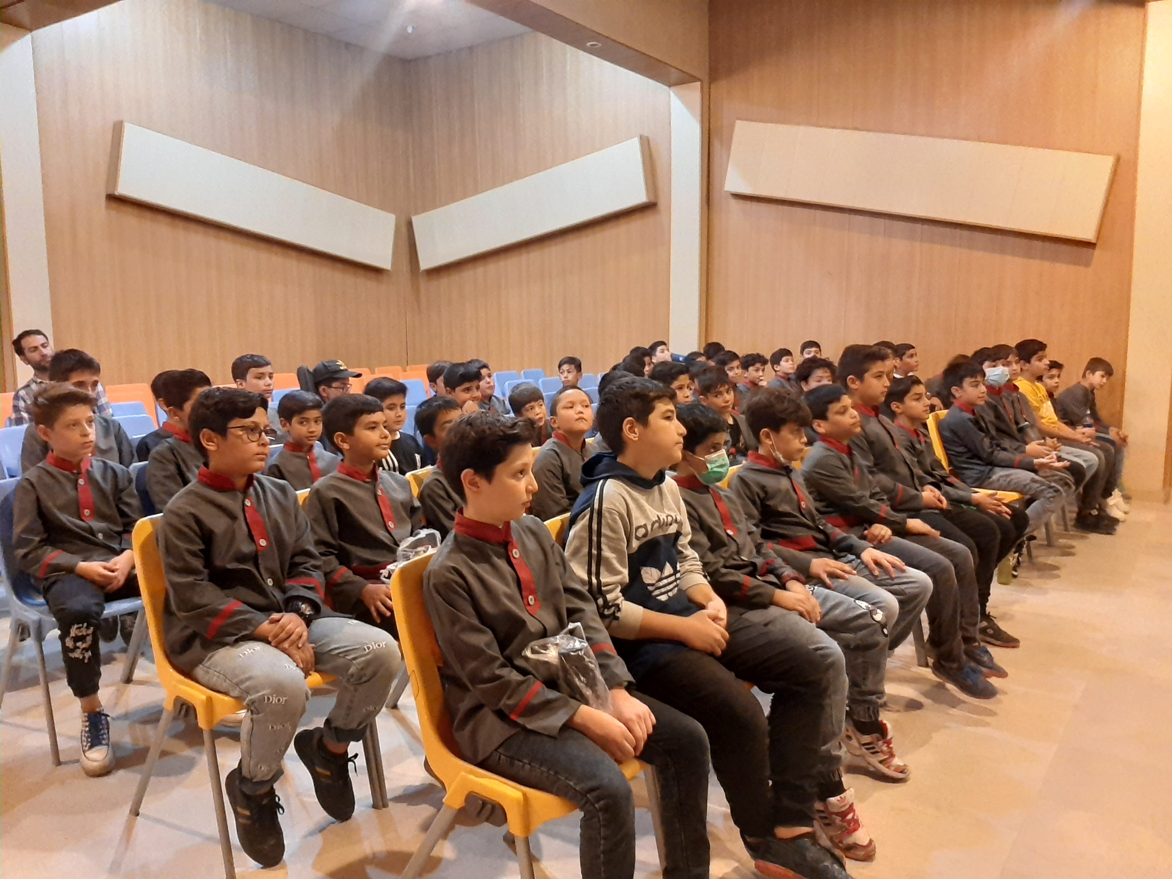 ویژه برنامهی «کودک سالم» در مرکز رباط کریم