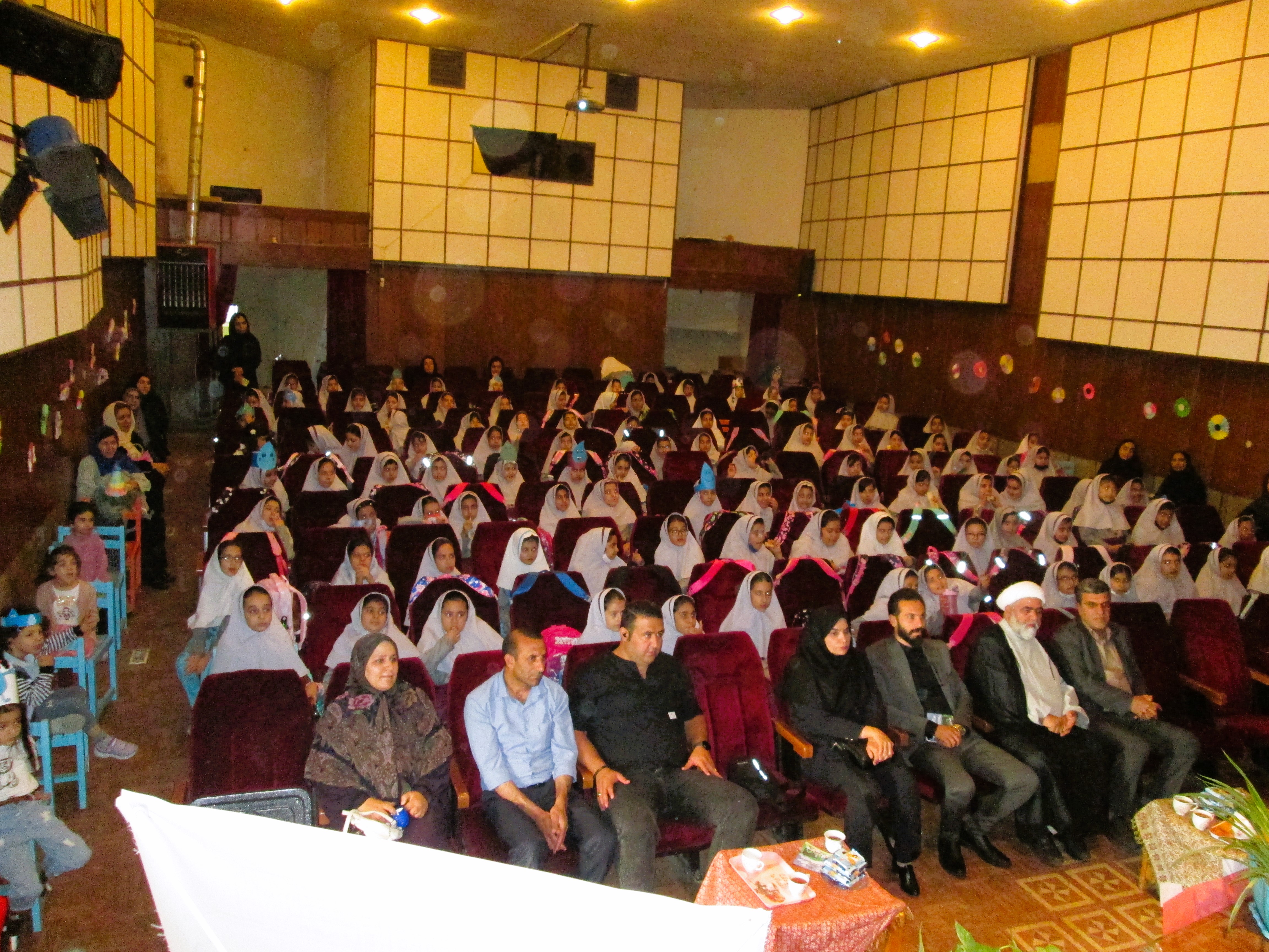 اعضای مرکز شهرقدس با طبیعت دوست شدند