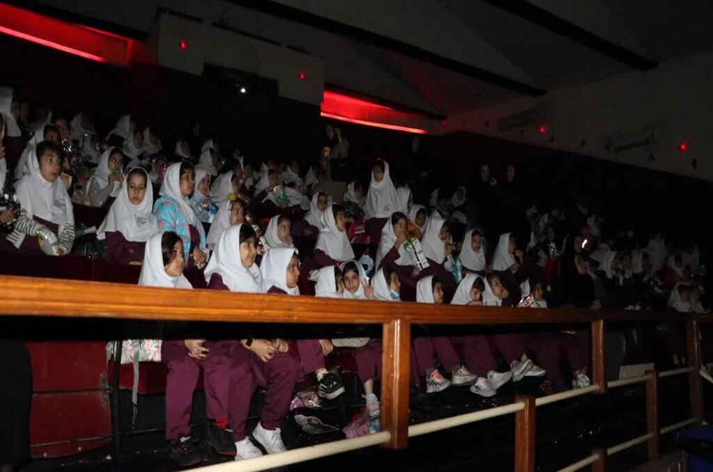 بچهزرنگ به شهر بارانهای نقرهای رسید/اکران پرفروشترین پویانمایی سینمایی ایران در رشت