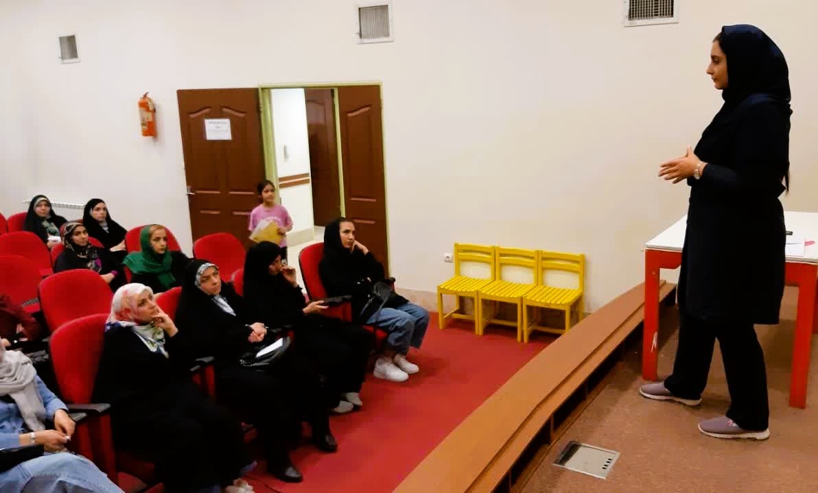 دو نشست با محوریت کودکان در مرکز شماره ۳۱