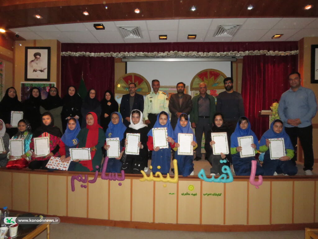 برگزاری جشن قصه‌گویی در شهر صائین قلعه به همت کتابخانه سیار شماره ۲