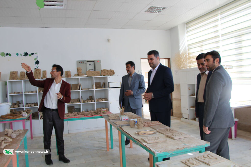 معاون وزارت دادگستری و دبیر مجمع ملی حقوق کودک از مجتمع پردیسان کانون پرورش فکری قم بازدید کرد