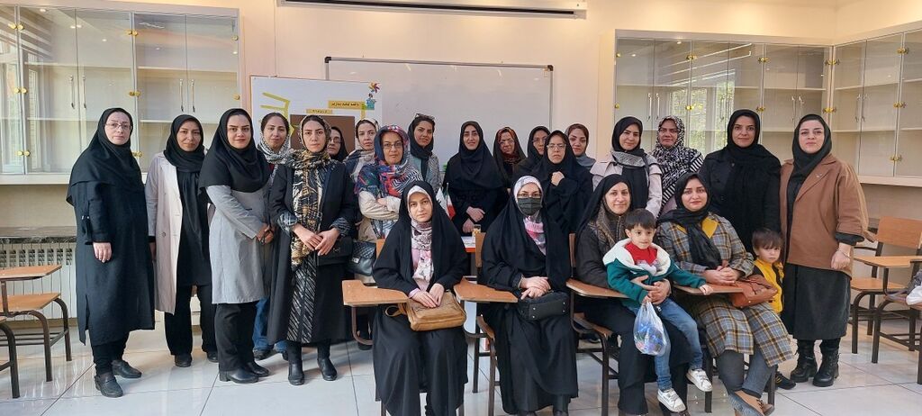 نشست ویژه "مادران قصهگو" در مرکز شماره ۳ تبریز