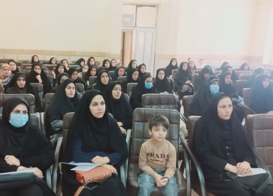 برگزاری کارگاه قصه‌گویی با موضوع قصه‌های قرآنی و مذهبی در سرپل‌ذهاب