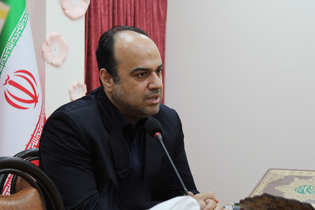 تکریم زبان آموزان باید در الویت کار کانون زبان باشد