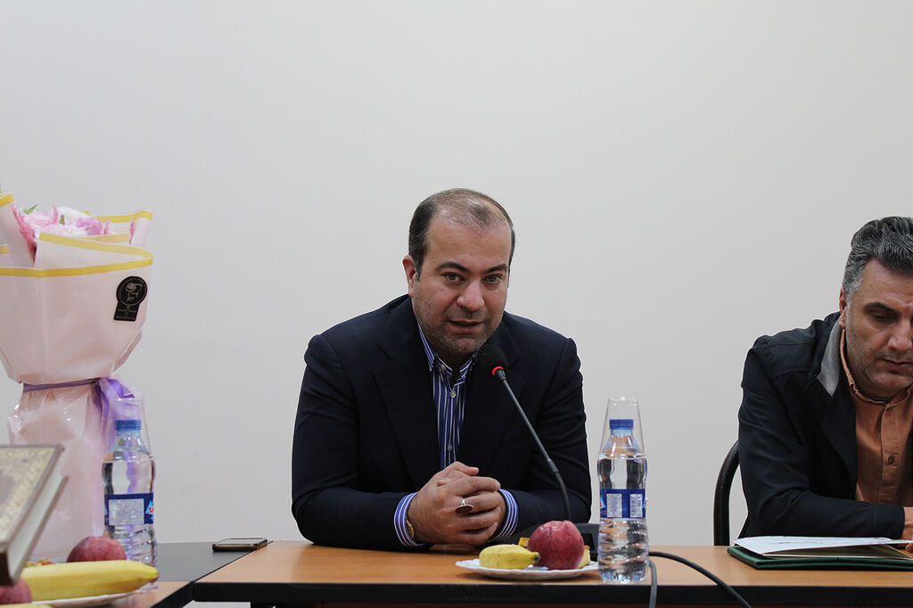 تکریم زبان آموزان باید در الویت کار کانون زبان باشد