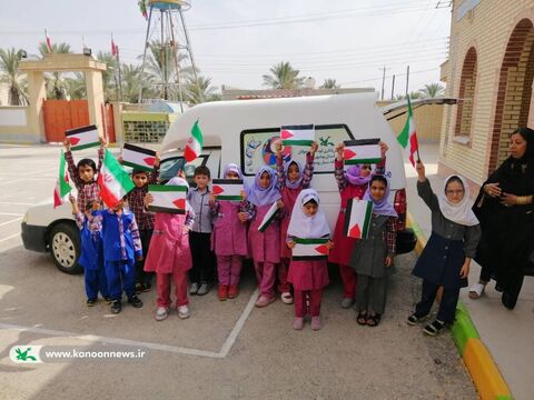 اعضا کتابخانه سیار تنگستان استان بوشهر از کودکان فلسطینی حمایت کردند